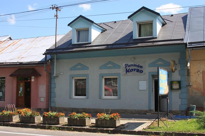 Penzion Korzo Hotell Spisska Stara Ves Exteriör bild